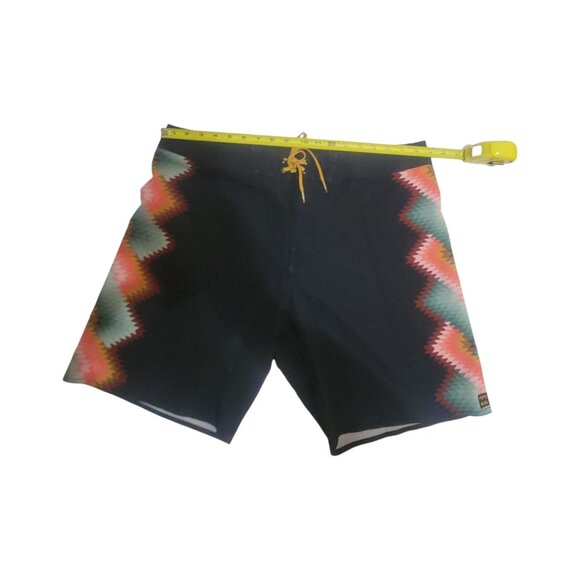 Billabong Recycler DBAH Pro Mens Board Shorts Aztec Print Black Size 38 - Picture 6 of 16